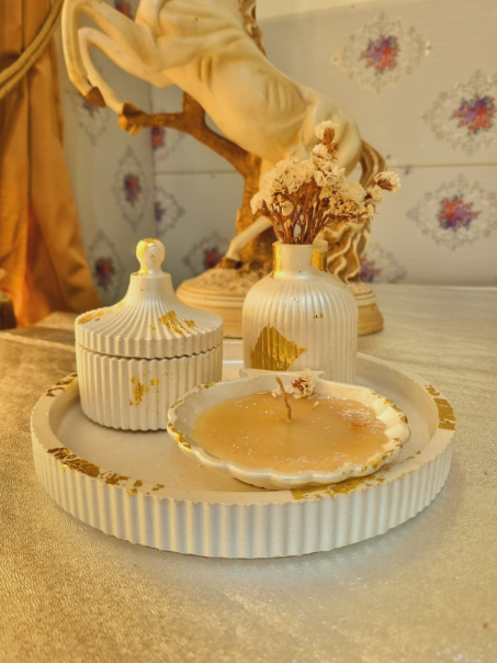 The Golden Essentials Tray Set